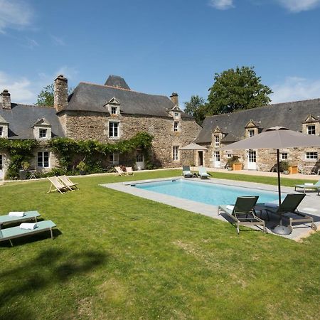 Manoir Du Vau D Arz Gites Et Chambres D Hotes Avec Piscine Malansac Экстерьер фото