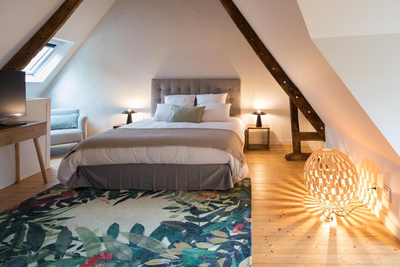 Manoir Du Vau D Arz Gites Et Chambres D Hotes Avec Piscine Malansac Экстерьер фото