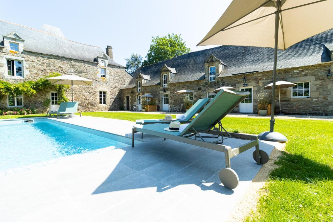 Manoir Du Vau D Arz Gites Et Chambres D Hotes Avec Piscine Malansac Экстерьер фото