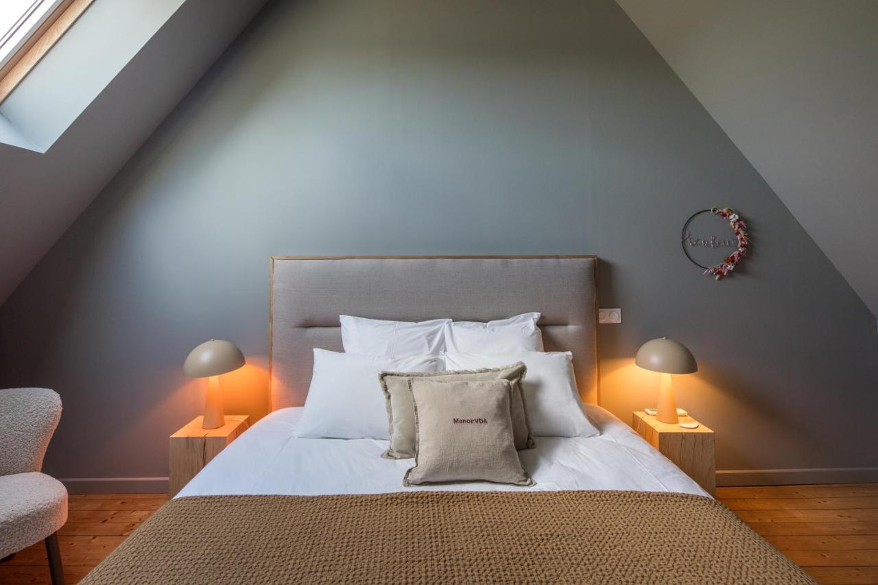 Manoir Du Vau D Arz Gites Et Chambres D Hotes Avec Piscine Malansac Экстерьер фото